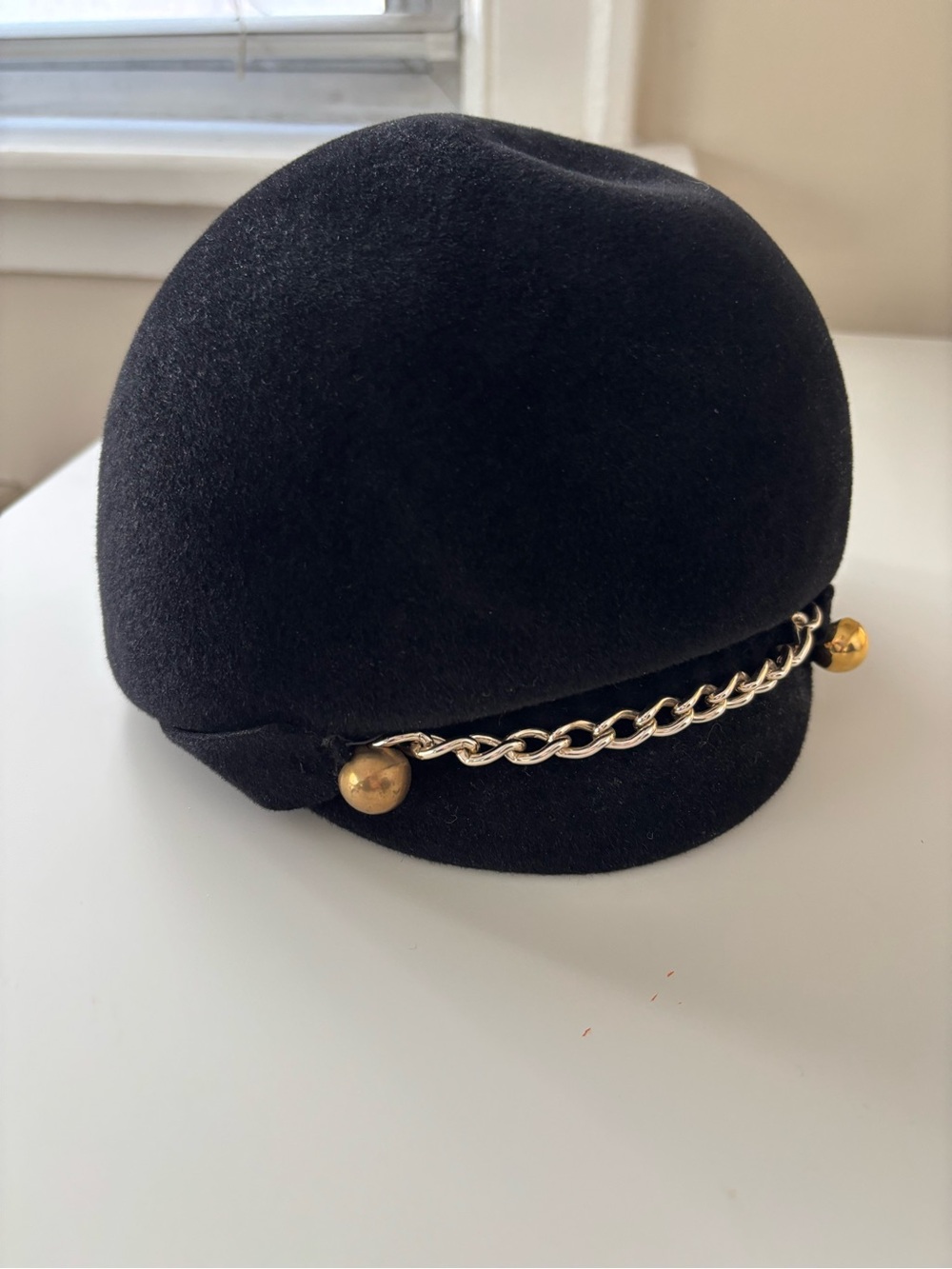 Vintage Black Wool Gold Chain Newsboy Cap